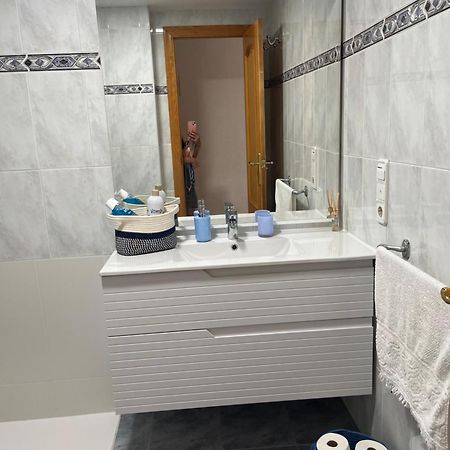 Monela Front Beach Solo Familias Playa de Gandia Ngoại thất bức ảnh